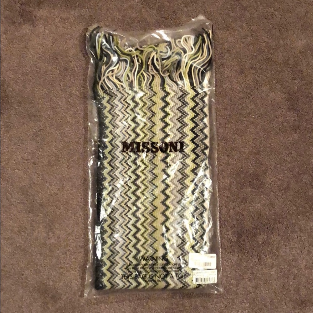 Missoni Thick Wool Fringe Scarf